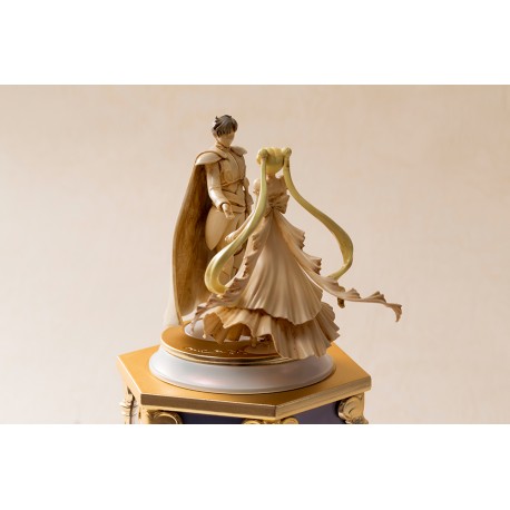 Figurine Sailor Moon - Tuxedo Mirage Memorial Ornament Music Box