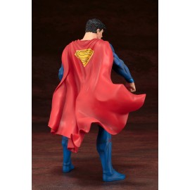 Figurine DC Universe - Superman Rebirth ARTFX+ 1/10ème