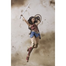 Figurine DC Comics - Justice League - Wonder Woman S.H.Figuarts 14 cm