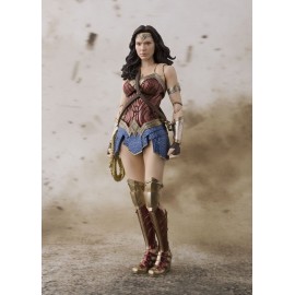 Figurine DC Comics - Justice League - Wonder Woman S.H.Figuarts 14 cm