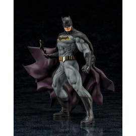 Figurine DC Universe - Batman Rebirth ARTFX+ 1/10ème 19cm